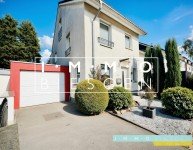 Hauptbild Einfamilienhaus mit Einbauküche und Garage in 45475 Mülheim-Dümpten.